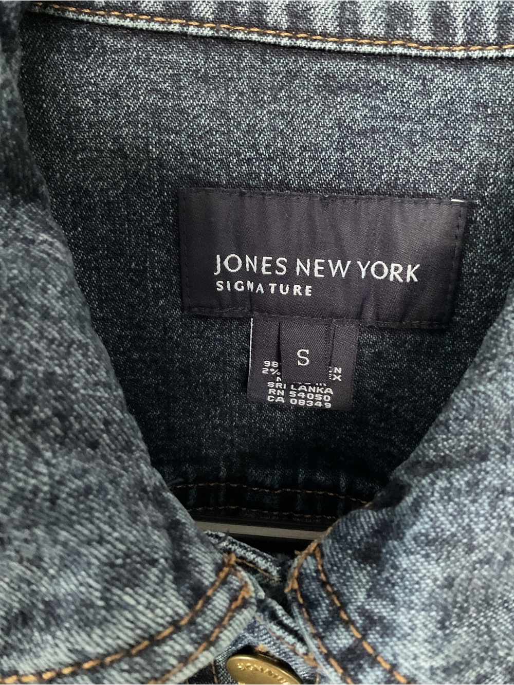 Jones New York Signature Women’s Denim Jacket Small Blue Stretch 4 Pocket - Picture 3 of 6